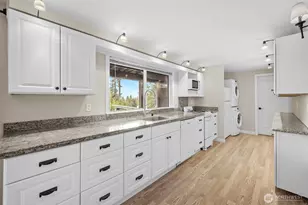 12509 206th Pl SE, Issaquah, WA 98027 - Photo 32