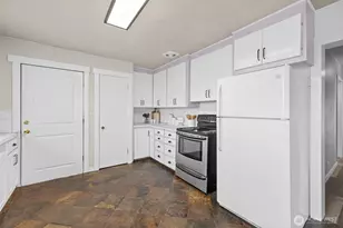 101 E Whidby Ave, Port Angeles, WA 98362 - Photo 18