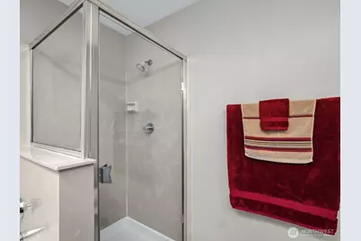18008 25th Drive SE, Bothell, WA 98012 - Photo 28