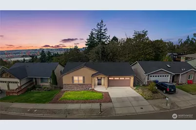 2002 63rd Avenue NE, Tacoma, WA 98422 - Photo 2