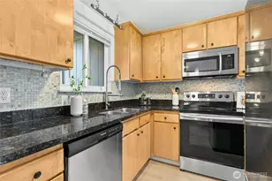 10002 NE 138th Pl, Kirkland, WA 98034 - Photo 12