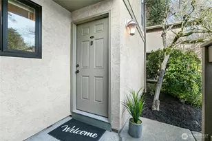 10002 NE 138th Pl, Kirkland, WA 98034 - Photo 2