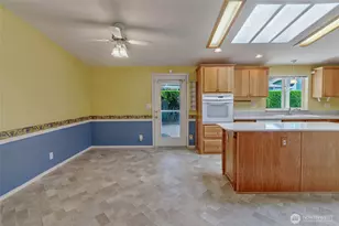 6110 91st St E, Puyallup, WA 98371 - Photo 6