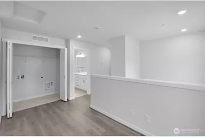 13211 NE 127th Way #A, Kirkland, WA 98034 - Photo 2