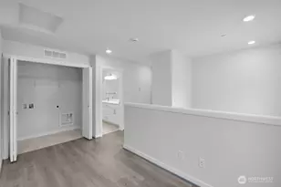 13211 NE 127th Wy, Kirkland, WA 98034 - Photo 2