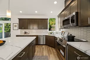 12037 Fremont Ave N, Seattle, WA 98133 - Photo 12