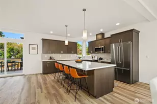 12037 Fremont Ave N, Seattle, WA 98133 - Photo 10