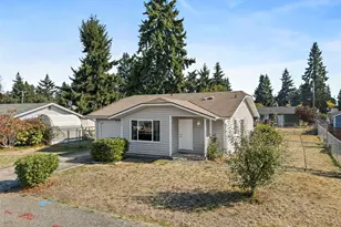 17513 6 Ave Ct E, Spanaway, WA 98387 - Photo 2