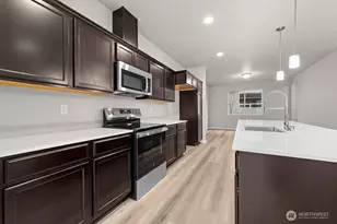 7027 Rainier Dr, Everett, WA 98203 - Photo 14