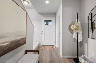 7027 Rainier Dr, Everett, WA 98203 - Photo 6