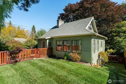 18344 Wallingford Avenue N, Shoreline, WA 98133 - Photo 4