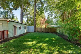 18344 Wallingford Ave N, Shoreline, WA 98133 - Photo 32