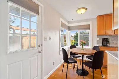 1315 N 85th Street, Seattle, WA 98103 - Photo 8