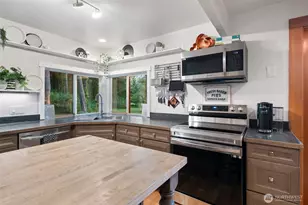 14855 Phelps Rd NE, Bainbridge Island, WA 98110 - Photo 16