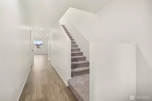 691 Salzer Crk Dr, Centralia, WA 98531 - Photo 2