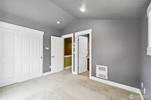 8403 8th Ave NW, Seattle, WA 98117 - Photo 10