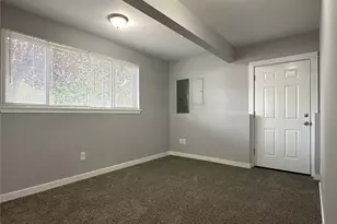 12025 Phinney Ave N, Seattle, WA 98133 - Photo 24