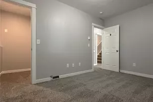 12025 Phinney Ave N, Seattle, WA 98133 - Photo 30