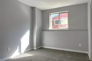 12025 Phinney Ave N, Seattle, WA 98133 - Photo 26