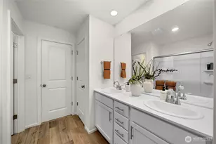 1365 Salzer Crk Dr, Centralia, WA 98531 - Photo 14