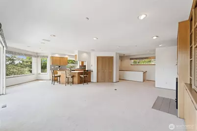 19749 53rd Avenue NE, Lake Forest Park, WA 98155 - Photo 4