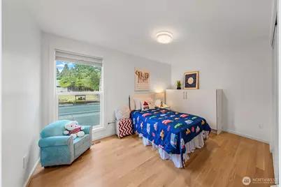 17429 NE 10th Street, Bellevue, WA 98008 - Photo 22