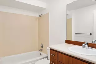 8745 Greenwood Ave N, Seattle, WA 98103 - Photo 14