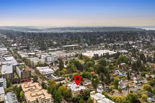 8745 Greenwood Ave N, Seattle, WA 98103 - Photo 18