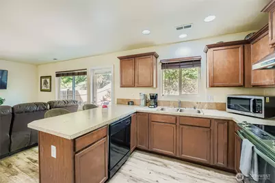 3971 E Roosevelt Avenue, Tacoma, WA 98404 - Photo 12