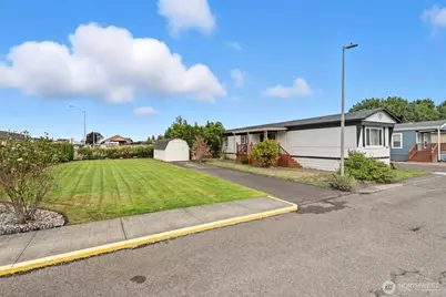 300 SW 7th Avenue #95, Battle Ground, WA 98604 - Photo 2