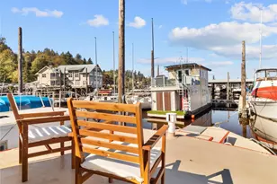 2100 West Bay Dr NW, Olympia, WA 98502 - Photo 30