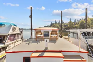 2100 West Bay Dr NW, Olympia, WA 98502 - Photo 28