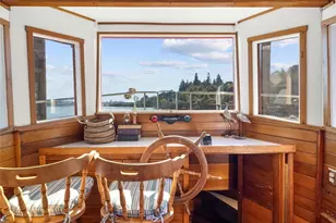 2100 West Bay Dr NW, Olympia, WA 98502 - Photo 6