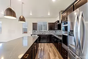 1533 27th St NW, Puyallup, WA 98371 - Photo 8