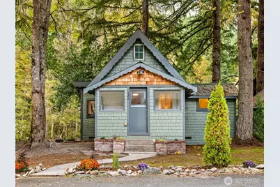 520 Railroad Avenue E, Skykomish, WA 98288 - Photo 1