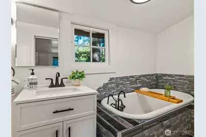 520 Railroad Avenue E, Skykomish, WA 98288 - Photo 20