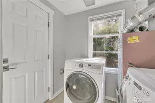 12230 68th Ave S, Seattle, WA 98178 - Photo 16