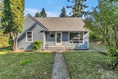 12230 68th Avenue S, Seattle, WA 98178 - Photo 2