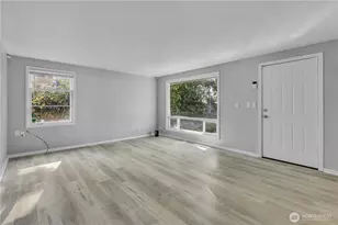 12230 68th Ave S, Seattle, WA 98178 - Photo 8