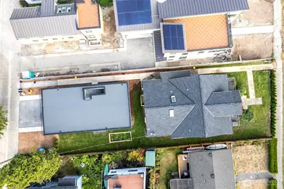 6709 Aurora Avenue N, Seattle, WA 98103 - Photo 8