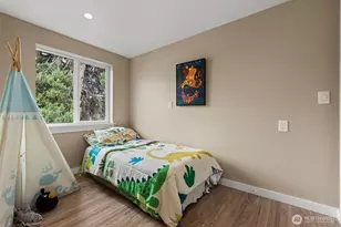 6709 Aurora Ave N, Seattle, WA 98103 - Photo 18