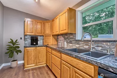 18228 118th Avenue SE, Renton, WA 98058 - Photo 14