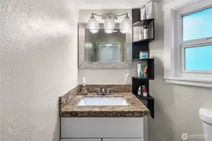 1251 S 230th St, Des Moines, WA 98198 - Photo 18