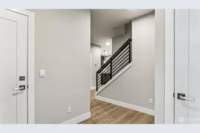 3812 194th Lane SE, Bothell, WA 98012 - Photo 2