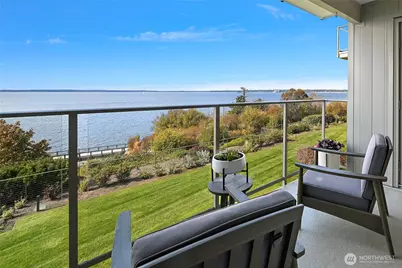 600 S State Street #212, Bellingham, WA 98225 - Photo 1