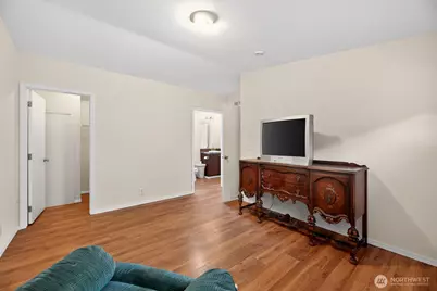 3433 S 182nd St, SeaTac, WA 98188 - Photo 6