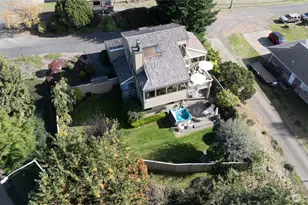 300 Beacon Hill Dr, Hoquiam, WA 98550 - Photo 4