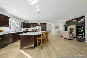 14613 Knoll Park Ct E, Bonney Lake, WA 98391 - Photo 8