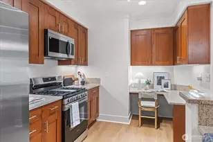 55 Pine St, Edmonds, WA 98020 - Photo 14