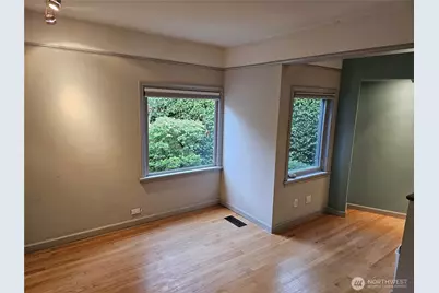 2822 Prosch Avenue W, Seattle, WA 98119 - Photo 20
